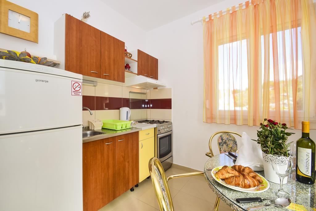 Amadrian Apartments Šibenik Quarto foto