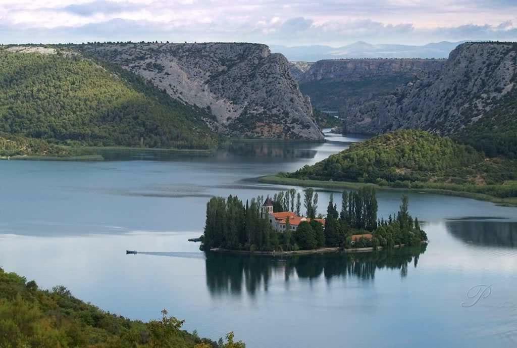 Amadrian Apartments Šibenik Exterior foto